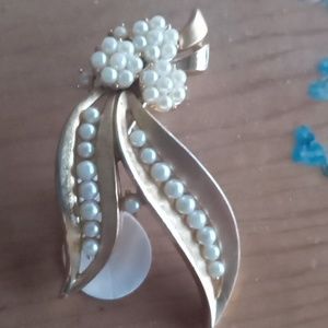 Trifari Crown Alfred Philleppe Brooch/Pin